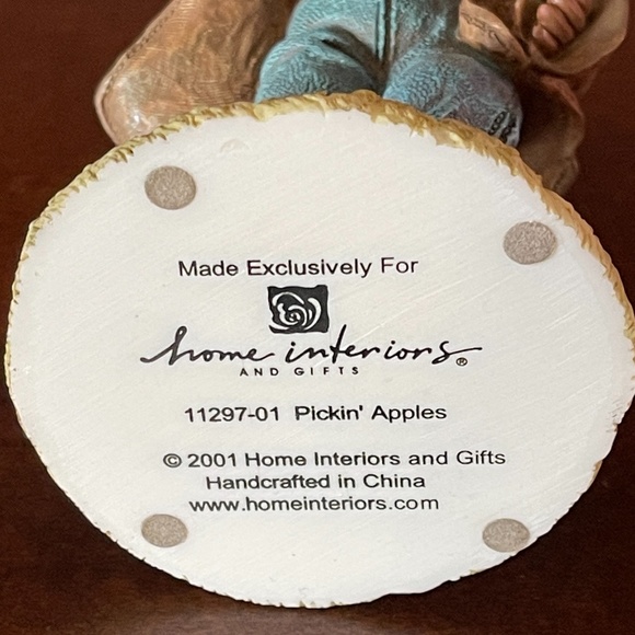 Pickin' Apples Girl and Boy Figurines, #11297-01 - Picture 12 of 13